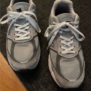 New Balance 990 v5 Sneakers, 9.5